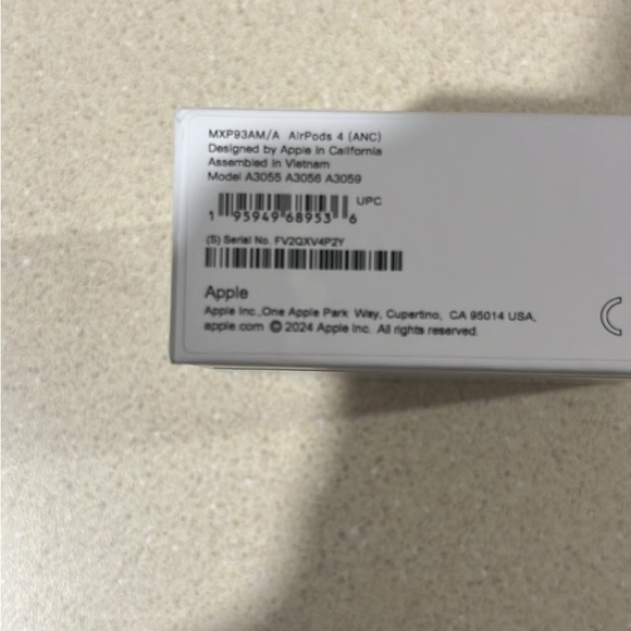 Apple AirPods 4 (ANC)